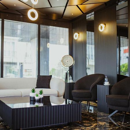 Quala Hotels & Lounge Аксарай Екстериор снимка